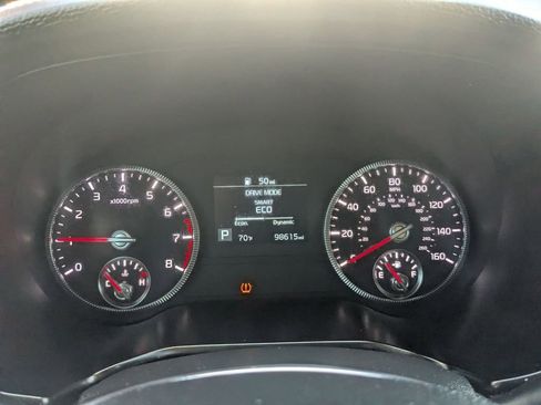 Used 2022 Kia Telluride LX image 18