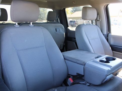 Used 2018 Ford F150 XLT image 19