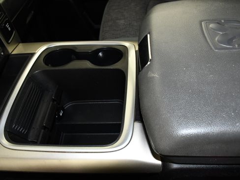 Used 2017 RAM 1500 Big Horn AWD/4WD image 33
