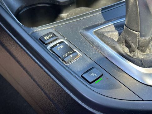 Used 2015 BMW 328i xDrive Sedan AWD/4WD image 30