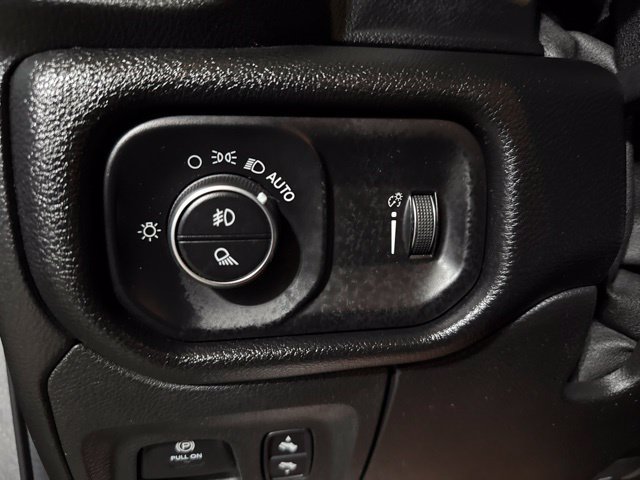 Used 2020 RAM 1500 Big Horn AWD/4WD image 7