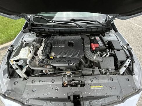 Certified 2023 Nissan Altima 2.0 SR FWD image 14