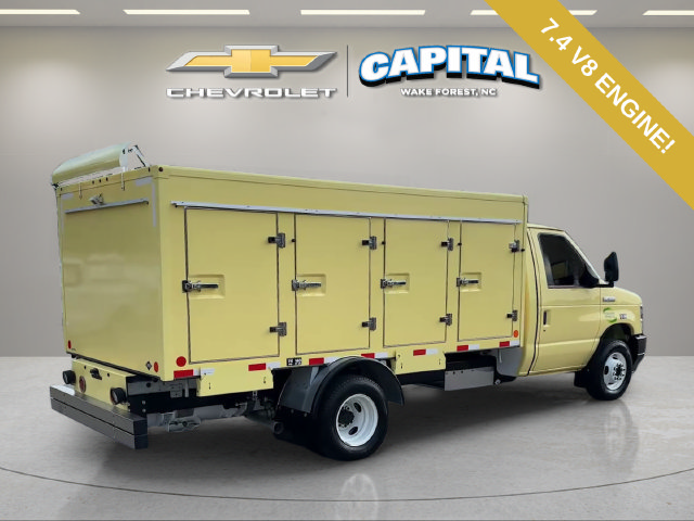 Used 2022 Ford E-450 and Econoline 450 Super Duty RWD image 8