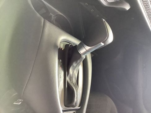 Used 2023 Honda HR-V LX image 14