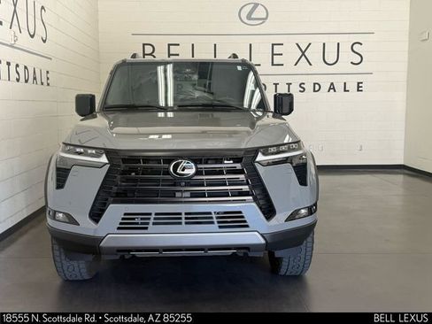 Used 2025 Lexus GX 550 image 6