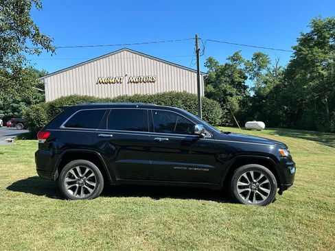 Used 2018 Jeep Grand Cherokee Overland image 9