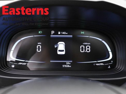 Used 2023 Hyundai Venue SEL w/ Cargo Package image 18