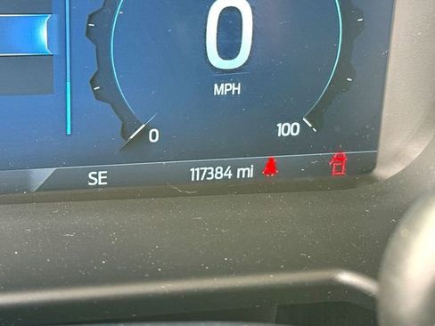 Certified 2023 Ford F250 Lariat w/ Chrome Package image 16