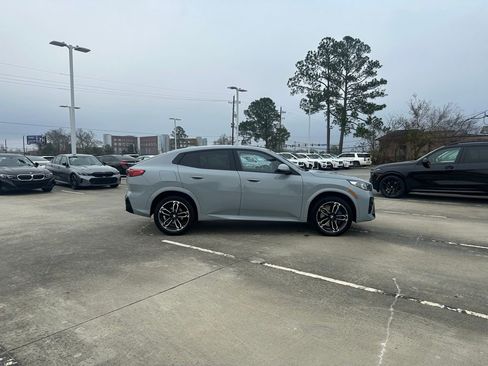 Certified 2025 BMW X2 xDrive28i image 4