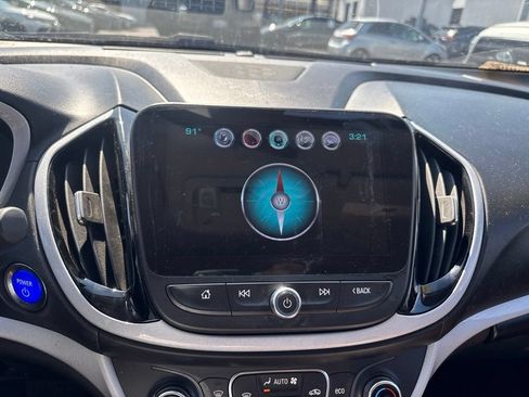 Used 2017 Chevrolet Volt LT FWD image 16