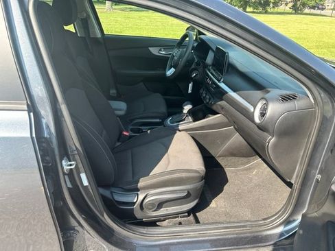 Certified 2023 Kia Forte LXS FWD image 24
