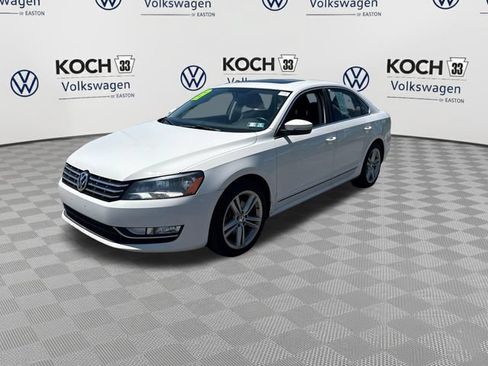 Used 2013 Volkswagen Passat 3.6 SEL Premium FWD image 3