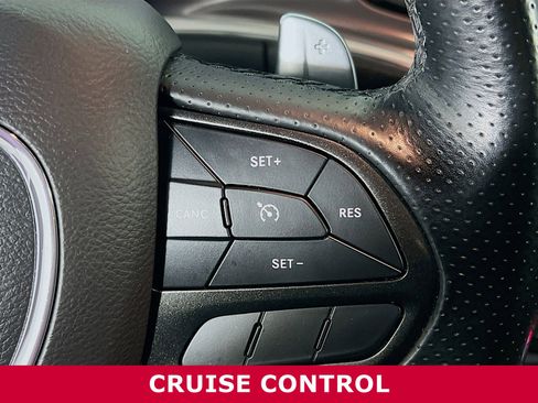 Used 2022 Dodge Challenger R/T image 15