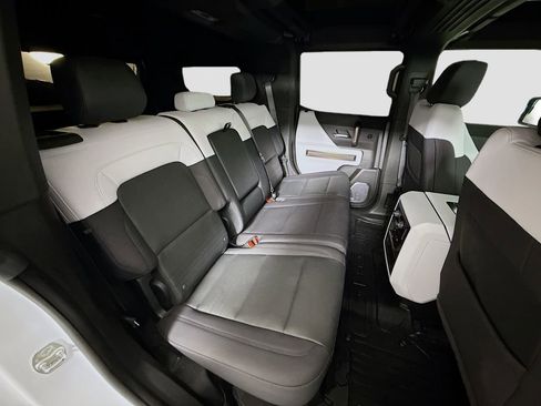 Used 2024 GMC Hummer EV 2X w/ Extreme Off-Road Package image 27