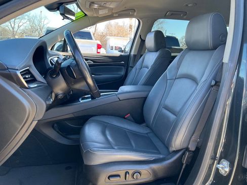 Used 2019 Buick Enclave Premium image 8