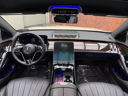 Certified 2022 Mercedes-Benz S 500 4MATIC image 14