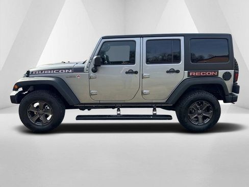 Used 2017 Jeep Wrangler Unlimited Rubicon AWD/4WD image 4