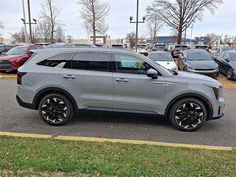 Certified 2025 Kia Sorento SX image 7