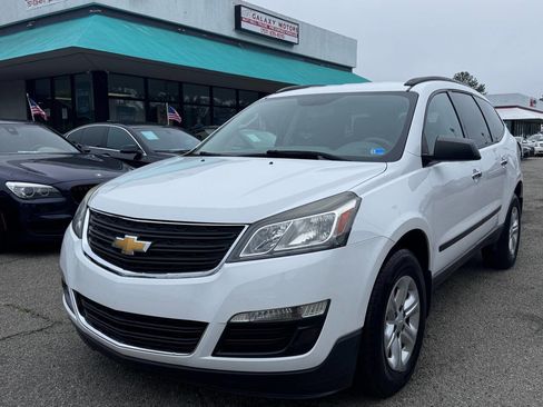 Used 2017 Chevrolet Traverse LS AWD/4WD image 1