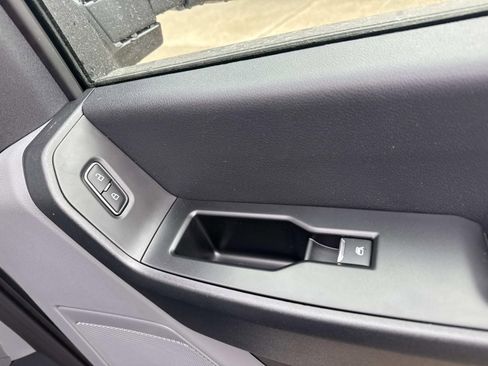 New 2026 Ford F250 XL w/ XL Chrome Package image 19