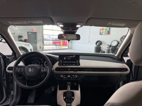 Used 2024 Honda HR-V LX image 21