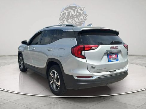 Used 2021 GMC Terrain SLT image 3