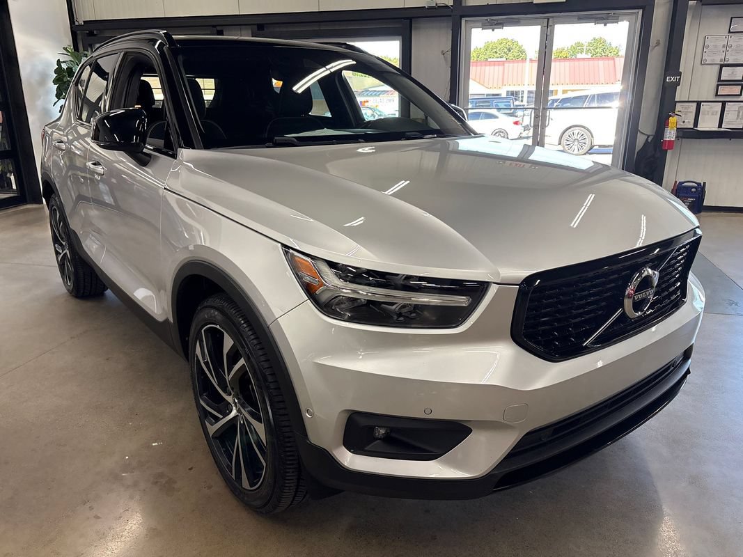 Used 2019 Volvo XC40 T5 R-Design AWD/4WD image 17