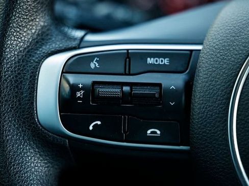 Used 2024 Kia K5 LXS image 32