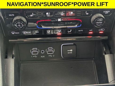 Used 2024 Jeep Grand Cherokee L Limited w/ Luxury Tech Group II image 22