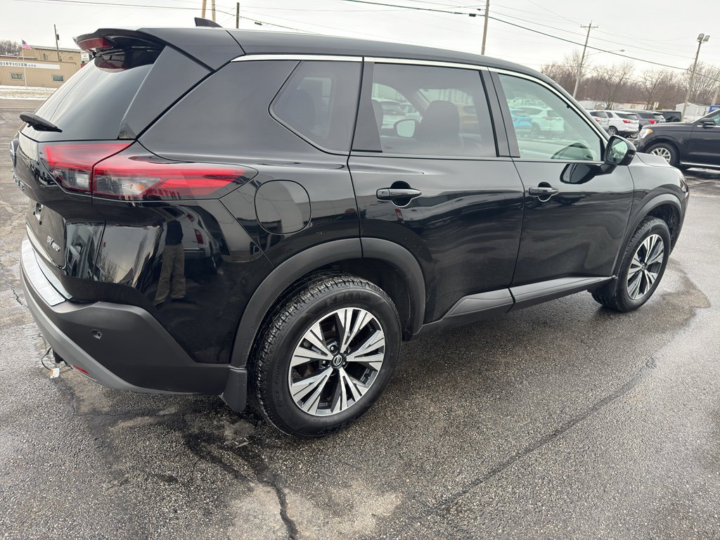 Used 2021 Nissan Rogue SV AWD/4WD image 3