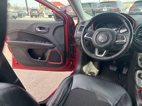 Used 2019 Jeep Compass Trailhawk w/ Cold Weather Group image 16