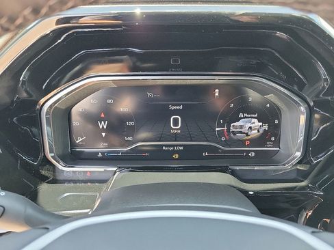 Used 2024 GMC Sierra 1500 Elevation w/ X31 Off-Road Package image 18