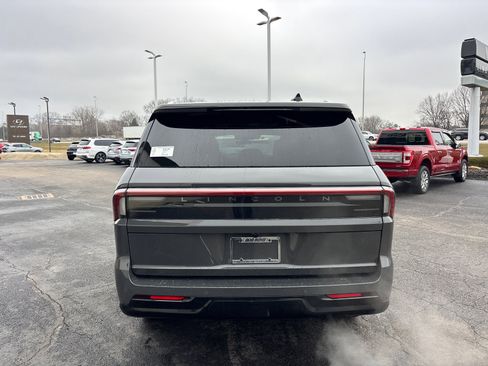 New 2026 Lincoln Navigator Black Label AWD/4WD image 6
