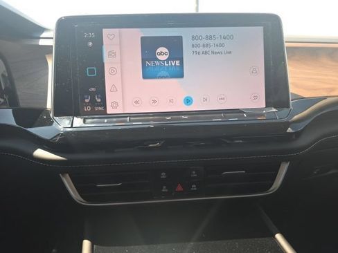 Used 2026 Volkswagen Atlas SE FWD image 10