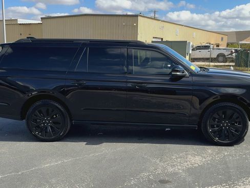 Certified 2025 Ford Expedition Max Platinum w/ Stealth Appearance Package image 9