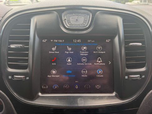 Used 2021 Chrysler 300 S RWD image 13