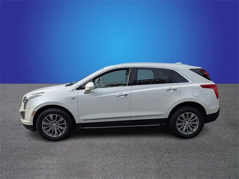 Used 2018 Cadillac XT5 Luxury w/ Driver Awareness Package image 2