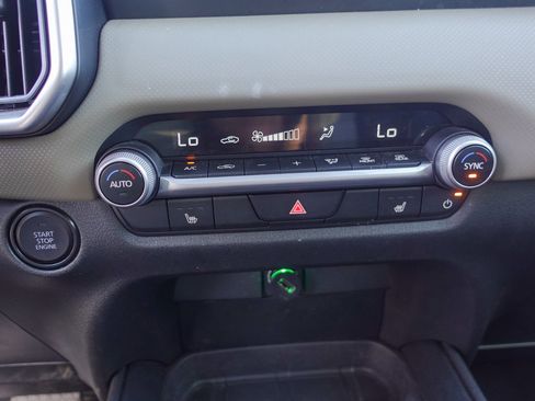 Used 2025 MAZDA CX-50 AWD 2.5 S w/ Premium Package image 18