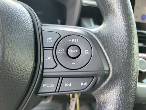 Used 2026 Toyota Corolla LE FWD image 16