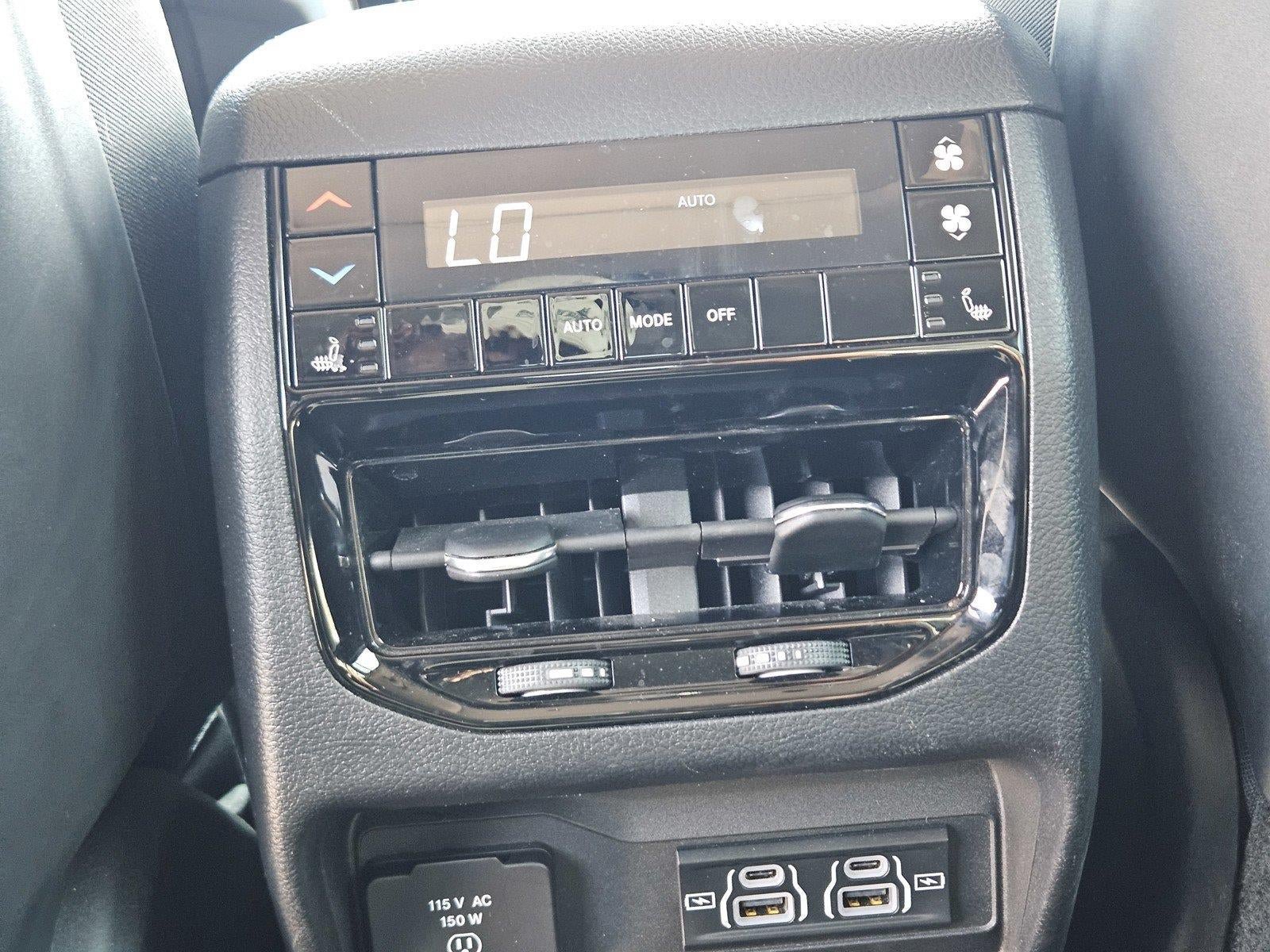 Used 2023 Jeep Grand Cherokee L Limited w/ Luxury Tech Group II AWD/4WD image 11