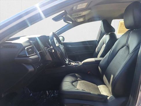 Used 2023 Toyota Camry XSE image 10