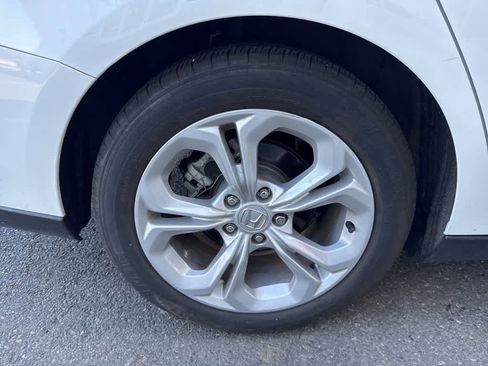 Used 2025 Honda Accord LX image 24