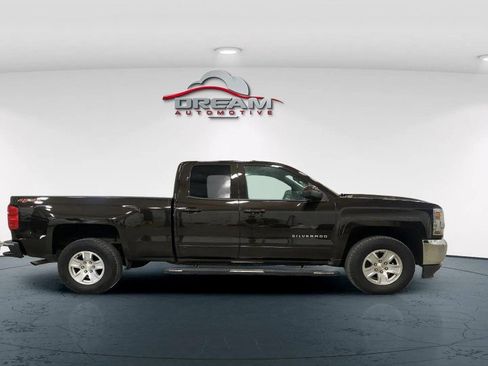 Used 2018 Chevrolet Silverado 1500 LT w/ All Star Edition AWD/4WD image 18