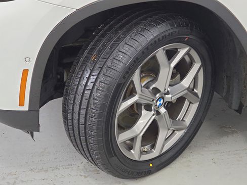 Used 2022 BMW X4 xDrive30i w/ Parking Assistance Package image 33