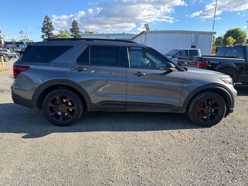 Certified 2023 Ford Explorer ST w/ Equipment Group 401A AWD/4WD image 6