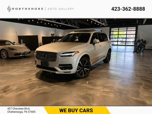 Used 2023 Volvo XC90 B5 Plus AWD/4WD image 1