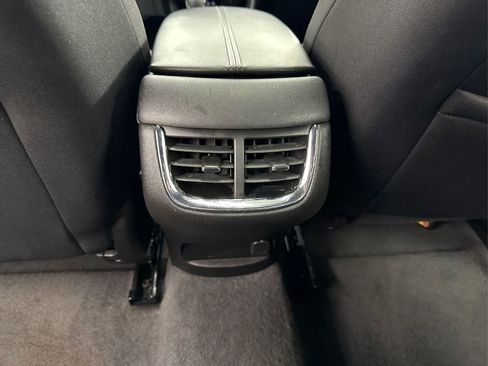 Used 2024 Chevrolet Malibu LT image 32