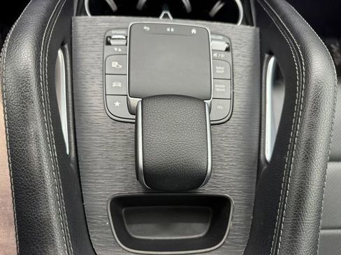 Used 2024 Mercedes-Benz GLE 450 4MATIC image 38