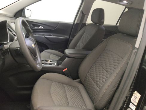 Used 2021 Chevrolet Equinox LT AWD/4WD image 17