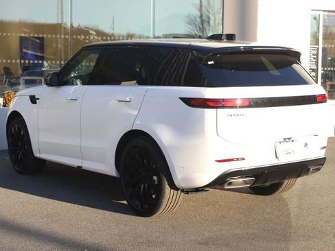 New 2026 Land Rover Range Rover Sport Dynamic SE image 11